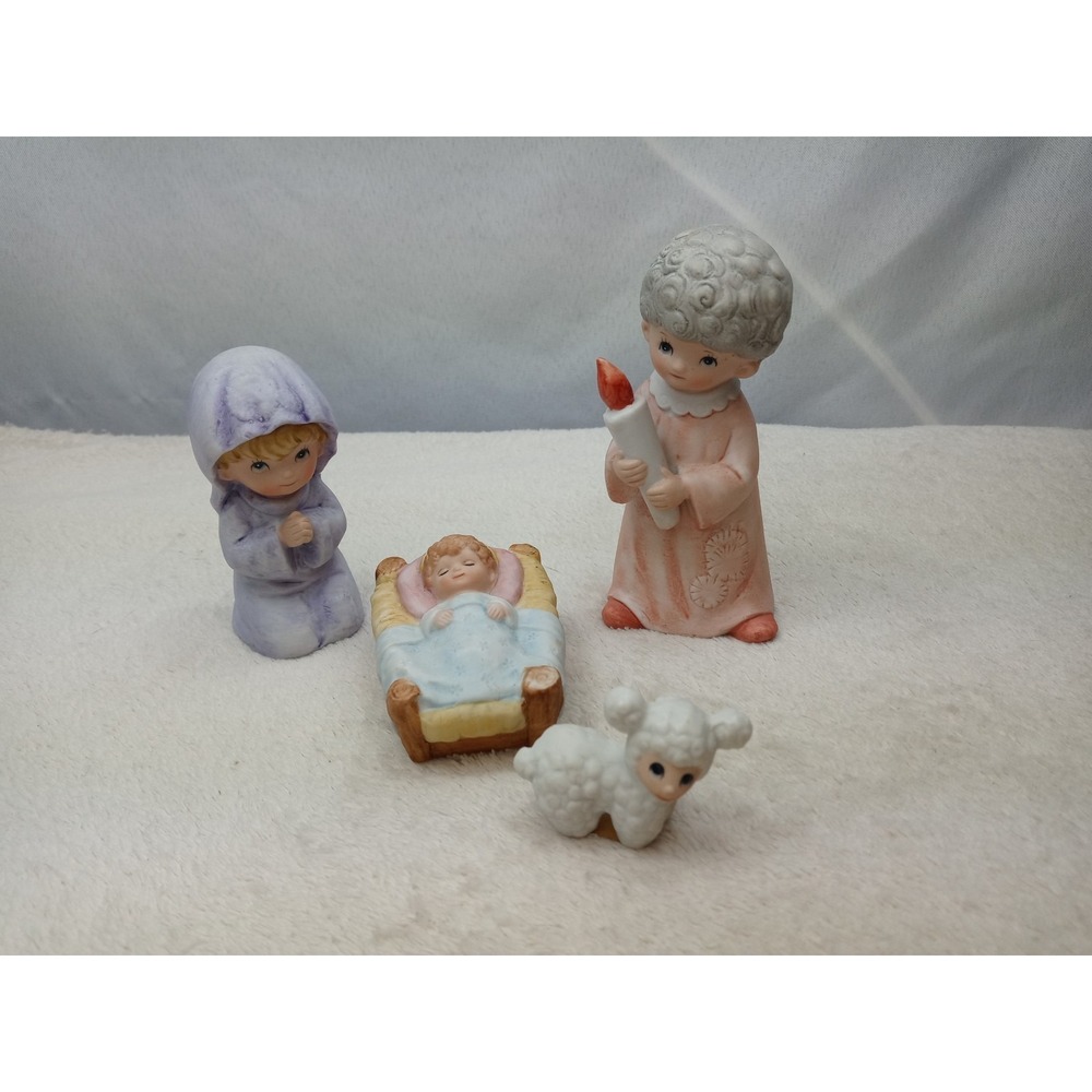 Nativity Scene Figurines Set of 4‎ Baby Jesus Candle Lamb Christmas Display